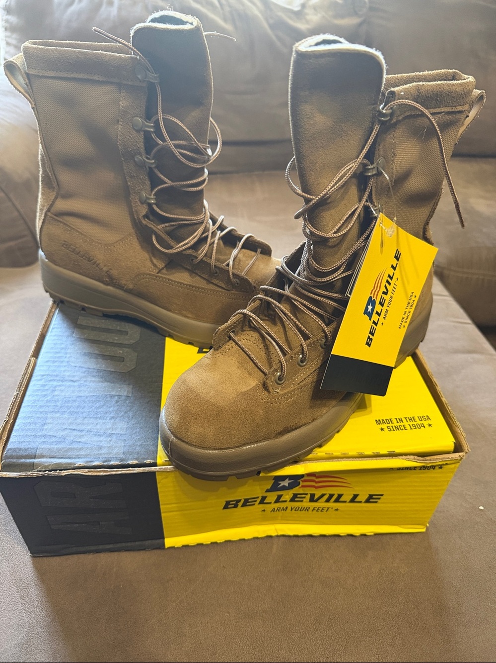 Belleville Men's Tactical Desert Tan Boots - Lightweight Military-Style